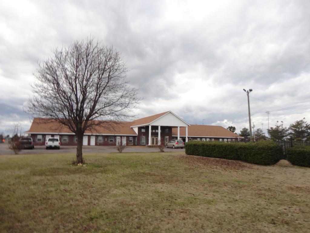 Royal Inn & Suites Tunica Exterior foto